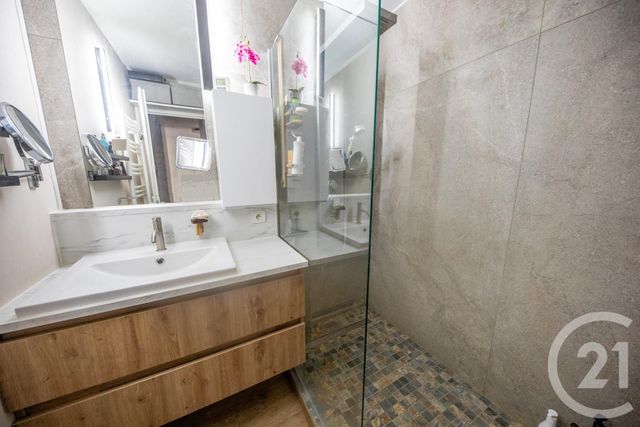 Appartement F2 à vendre - 2 pièces - 46.12 m2 - ST AUBIN DE MEDOC - 33 - AQUITAINE - Century 21 Kadima