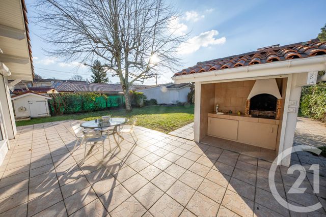 Afficher la photo en grand maison à vendre - 4 pièces - 149.0 m2 - ST MEDARD EN JALLES - 33 - AQUITAINE - Century 21 Kadima