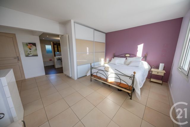Afficher la photo en grand maison à vendre - 4 pièces - 149.0 m2 - ST MEDARD EN JALLES - 33 - AQUITAINE - Century 21 Kadima