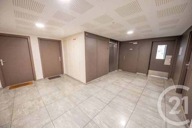 Appartement T4 à vendre - 4 pièces - 77.44 m2 - BLANQUEFORT - 33 - AQUITAINE - Century 21 Kadima