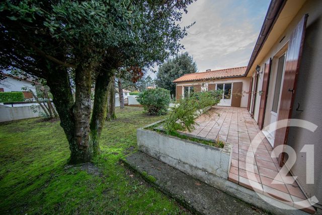 maison à vendre - 5 pièces - 122.57 m2 - ST MEDARD EN JALLES - 33 - AQUITAINE - Century 21 Kadima