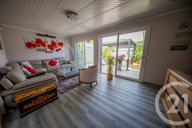 maison à vendre - 10 pièces - 222.49 m2 - LE PIAN MEDOC - 33 - AQUITAINE - Century 21 Kadima