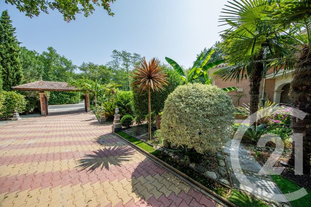 maison à vendre - 10 pièces - 222.49 m2 - LE PIAN MEDOC - 33 - AQUITAINE - Century 21 Kadima