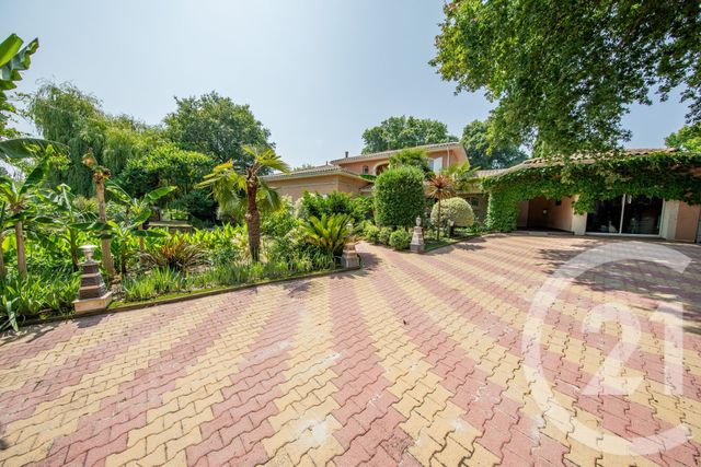 maison à vendre - 10 pièces - 222.49 m2 - LE PIAN MEDOC - 33 - AQUITAINE - Century 21 Kadima