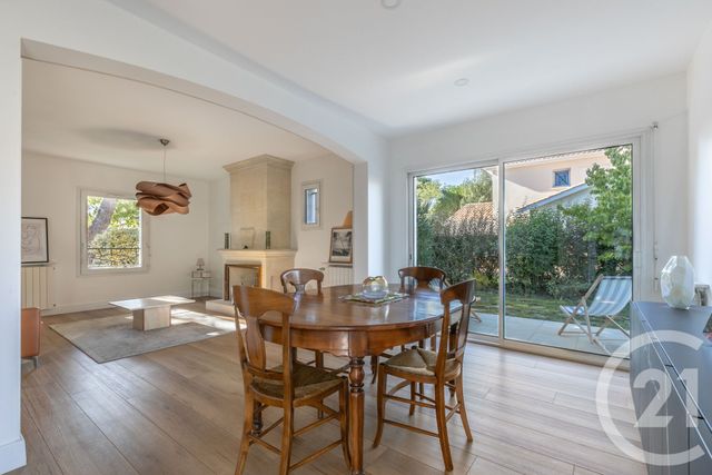 maison à vendre - 6 pièces - 135.35 m2 - ST MEDARD EN JALLES - 33 - AQUITAINE - Century 21 Kadima
