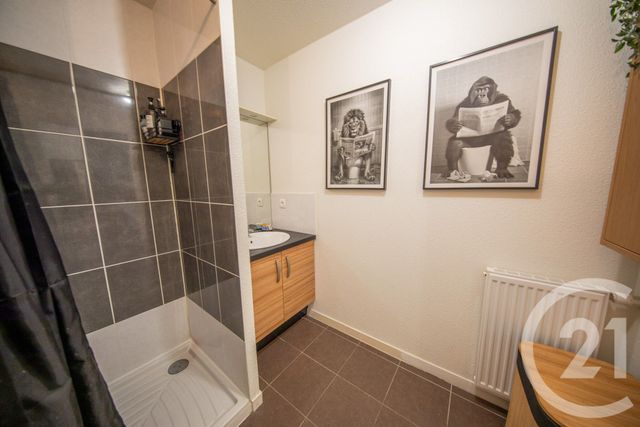 Appartement T2 à vendre - 2 pièces - 42.8 m2 - LE HAILLAN - 33 - AQUITAINE - Century 21 Kadima