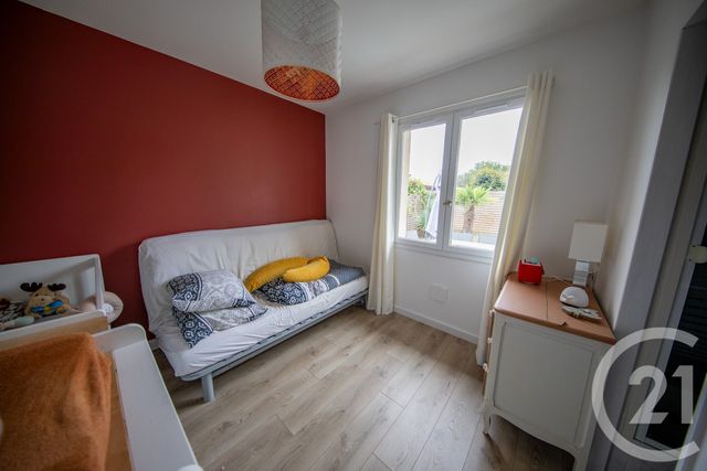 Afficher la photo en grand maison à vendre - 5 pièces - 110.2 m2 - LE TAILLAN MEDOC - 33 - AQUITAINE - Century 21 Kadima