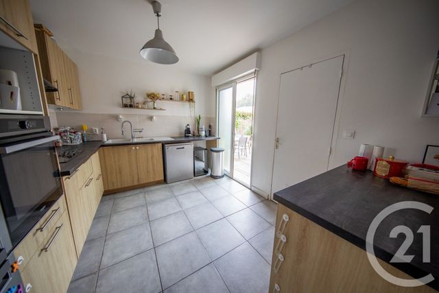 Afficher la photo en grand maison à vendre - 5 pièces - 110.2 m2 - LE TAILLAN MEDOC - 33 - AQUITAINE - Century 21 Kadima