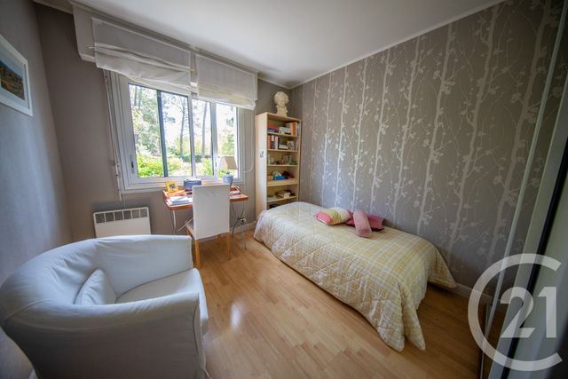 maison à vendre - 6 pièces - 116.0 m2 - ST MEDARD EN JALLES - 33 - AQUITAINE - Century 21 Kadima