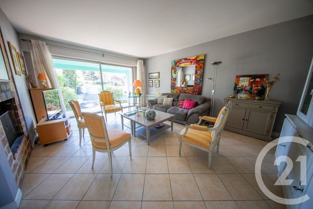 maison à vendre - 6 pièces - 116.0 m2 - ST MEDARD EN JALLES - 33 - AQUITAINE - Century 21 Kadima