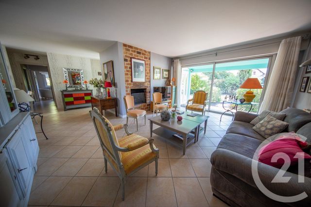 maison à vendre - 6 pièces - 116.0 m2 - ST MEDARD EN JALLES - 33 - AQUITAINE - Century 21 Kadima