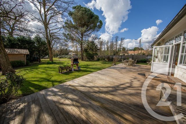 maison à vendre - 5 pièces - 136.98 m2 - ST MEDARD EN JALLES - 33 - AQUITAINE - Century 21 Kadima