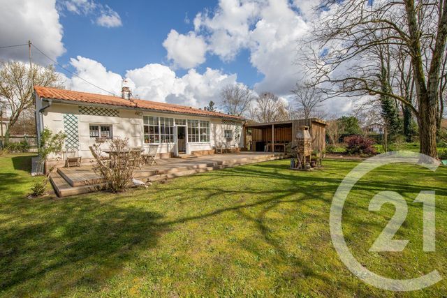 maison à vendre - 5 pièces - 136.98 m2 - ST MEDARD EN JALLES - 33 - AQUITAINE - Century 21 Kadima