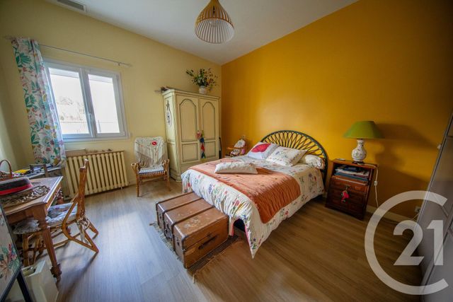 maison à vendre - 5 pièces - 136.98 m2 - ST MEDARD EN JALLES - 33 - AQUITAINE - Century 21 Kadima