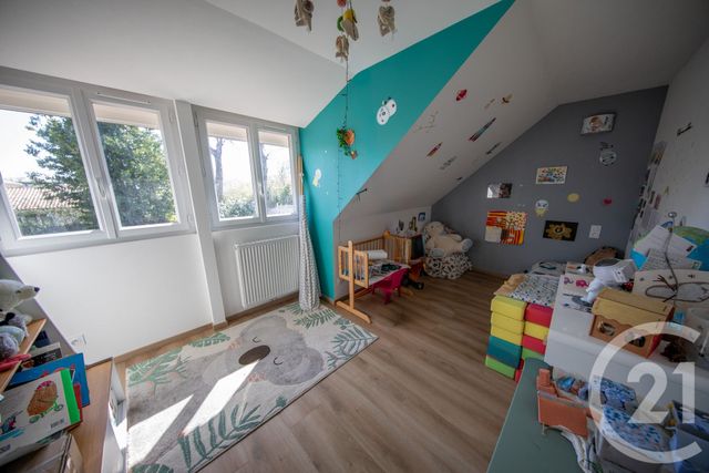 maison à vendre - 7 pièces - 124.66 m2 - ST MEDARD EN JALLES - 33 - AQUITAINE - Century 21 Kadima