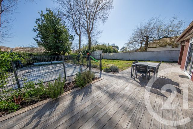 maison à vendre - 7 pièces - 124.66 m2 - ST MEDARD EN JALLES - 33 - AQUITAINE - Century 21 Kadima