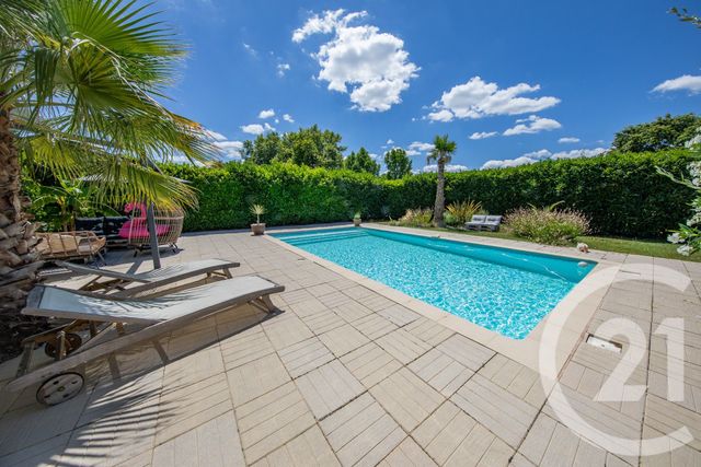 Afficher la photo en grand maison à vendre - 8 pièces - 189.82 m2 - ST MEDARD EN JALLES - 33 - AQUITAINE - Century 21 Kadima