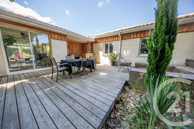 Afficher la photo en grand maison à vendre - 8 pièces - 189.82 m2 - ST MEDARD EN JALLES - 33 - AQUITAINE - Century 21 Kadima