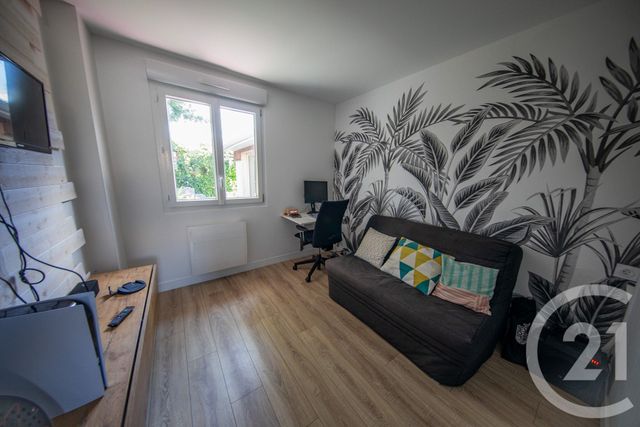 Afficher la photo en grand maison à vendre - 8 pièces - 189.82 m2 - ST MEDARD EN JALLES - 33 - AQUITAINE - Century 21 Kadima