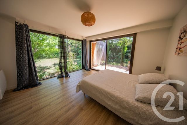 Afficher la photo en grand maison à vendre - 8 pièces - 189.82 m2 - ST MEDARD EN JALLES - 33 - AQUITAINE - Century 21 Kadima