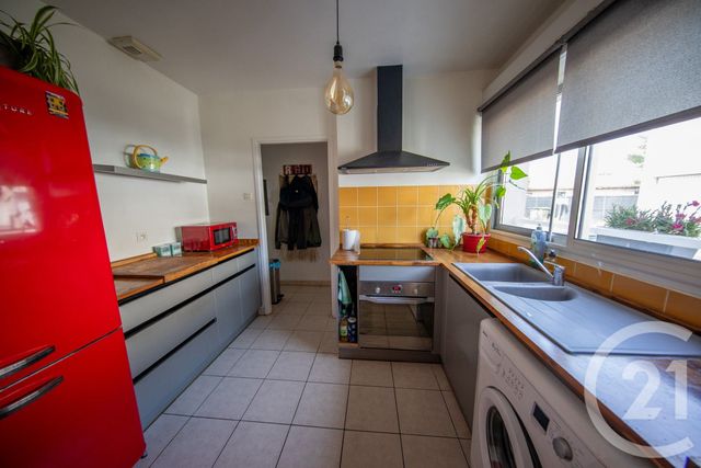 maison à vendre - 5 pièces - 100.1 m2 - ST MEDARD EN JALLES - 33 - AQUITAINE - Century 21 Kadima