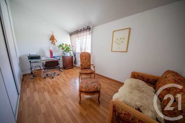 maison à vendre - 5 pièces - 100.1 m2 - ST MEDARD EN JALLES - 33 - AQUITAINE - Century 21 Kadima