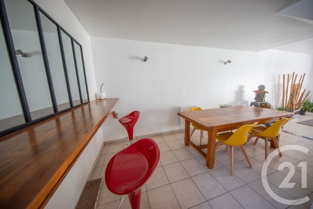 maison à vendre - 5 pièces - 100.1 m2 - ST MEDARD EN JALLES - 33 - AQUITAINE - Century 21 Kadima