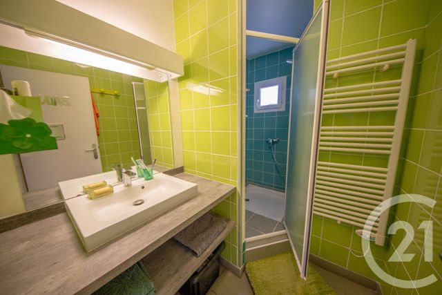 maison à vendre - 5 pièces - 100.1 m2 - ST MEDARD EN JALLES - 33 - AQUITAINE - Century 21 Kadima