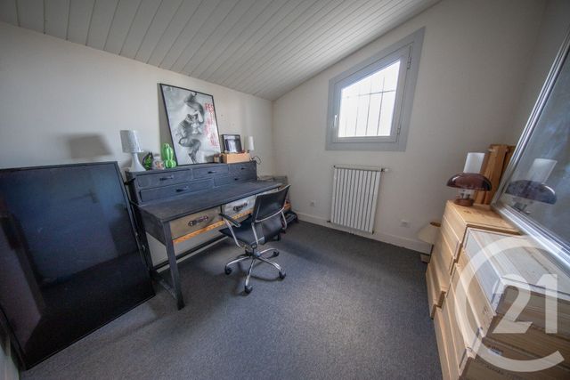 maison à vendre - 8 pièces - 204.48 m2 - ST MEDARD EN JALLES - 33 - AQUITAINE - Century 21 Kadima