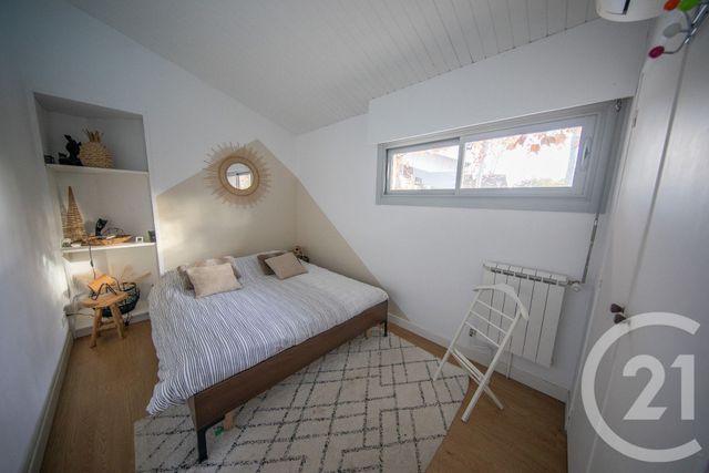 maison à vendre - 8 pièces - 204.48 m2 - ST MEDARD EN JALLES - 33 - AQUITAINE - Century 21 Kadima