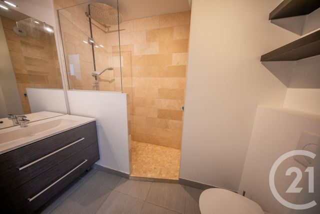 Appartement Duplex à vendre - 3 pièces - 63.55 m2 - ST AUBIN DE MEDOC - 33 - AQUITAINE - Century 21 Kadima