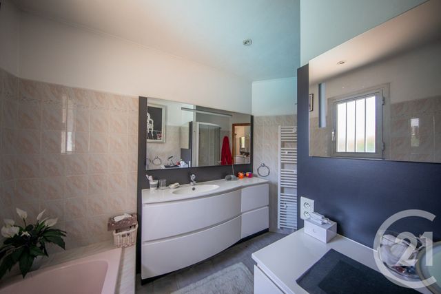 maison à vendre - 5 pièces - 138.67 m2 - LE HAILLAN - 33 - AQUITAINE - Century 21 Kadima