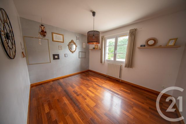 maison à vendre - 9 pièces - 240.34 m2 - ST MEDARD EN JALLES - 33 - AQUITAINE - Century 21 Kadima