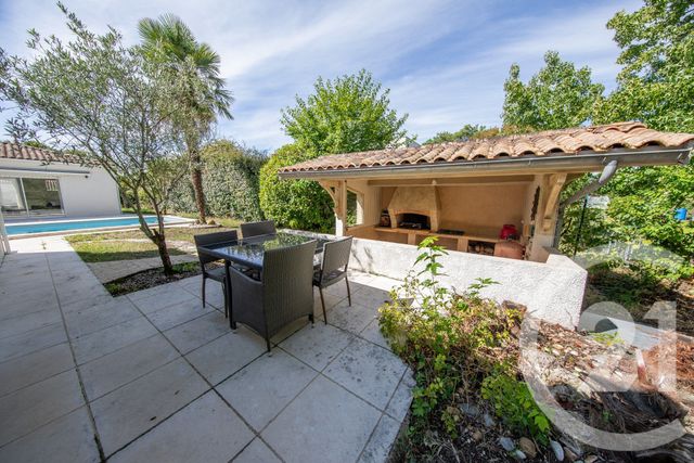 maison à vendre - 9 pièces - 240.34 m2 - ST MEDARD EN JALLES - 33 - AQUITAINE - Century 21 Kadima