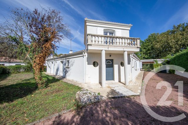 maison à vendre - 9 pièces - 240.34 m2 - ST MEDARD EN JALLES - 33 - AQUITAINE - Century 21 Kadima