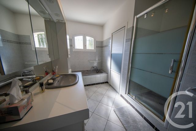 maison à vendre - 6 pièces - 129.79 m2 - ST MEDARD EN JALLES - 33 - AQUITAINE - Century 21 Kadima