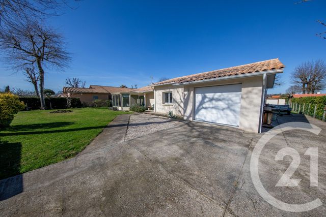 maison à vendre - 5 pièces - 132.13 m2 - ST MEDARD EN JALLES - 33 - AQUITAINE - Century 21 Kadima