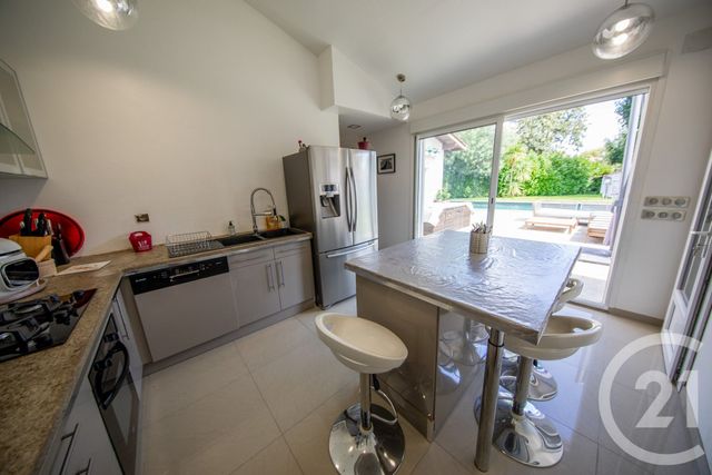 Afficher la photo en grand maison à vendre - 6 pièces - 159.23 m2 - ST MEDARD EN JALLES - 33 - AQUITAINE - Century 21 Kadima