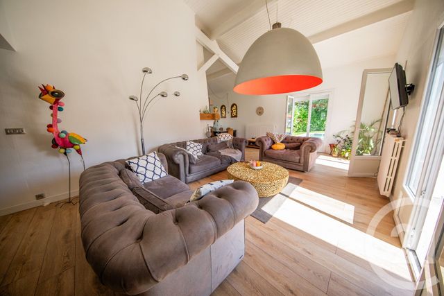 Afficher la photo en grand maison à vendre - 6 pièces - 159.23 m2 - ST MEDARD EN JALLES - 33 - AQUITAINE - Century 21 Kadima