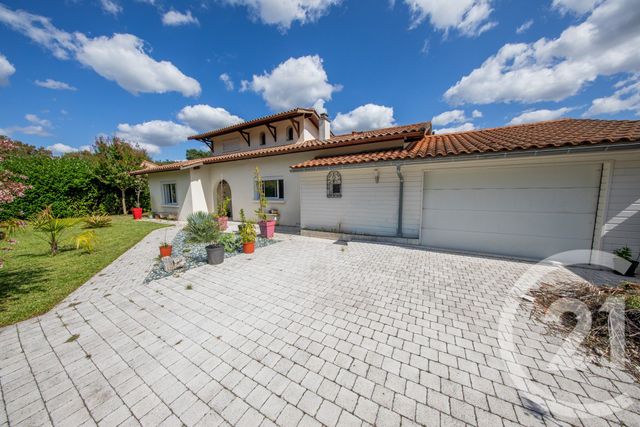 Afficher la photo en grand maison à vendre - 6 pièces - 159.23 m2 - ST MEDARD EN JALLES - 33 - AQUITAINE - Century 21 Kadima