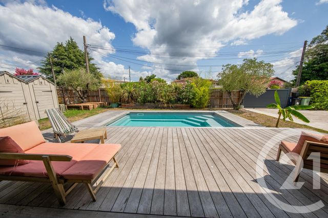 maison à vendre - 8 pièces - 185.58 m2 - ST MEDARD EN JALLES - 33 - AQUITAINE - Century 21 Kadima