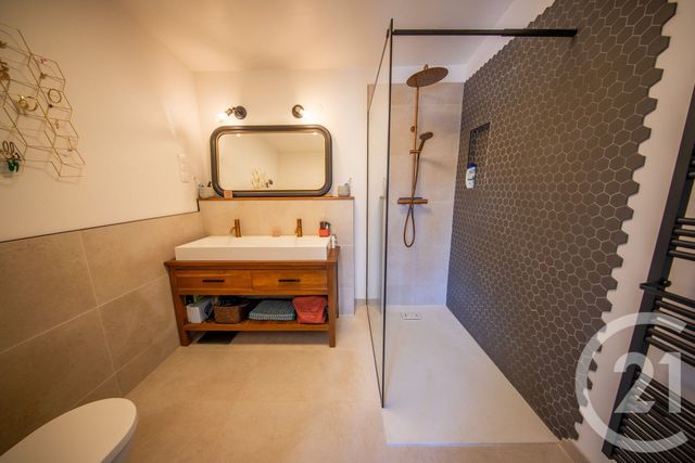 maison à vendre - 8 pièces - 185.58 m2 - ST MEDARD EN JALLES - 33 - AQUITAINE - Century 21 Kadima