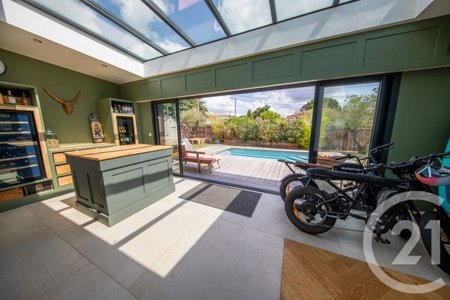 maison à vendre - 8 pièces - 185.58 m2 - ST MEDARD EN JALLES - 33 - AQUITAINE - Century 21 Kadima