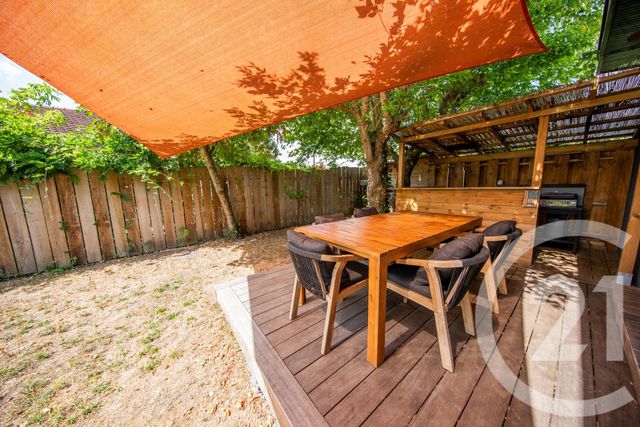 maison à vendre - 8 pièces - 185.58 m2 - ST MEDARD EN JALLES - 33 - AQUITAINE - Century 21 Kadima