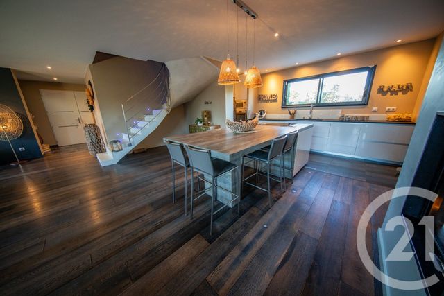 maison à vendre - 7 pièces - 198.44 m2 - ST MEDARD EN JALLES - 33 - AQUITAINE - Century 21 Kadima