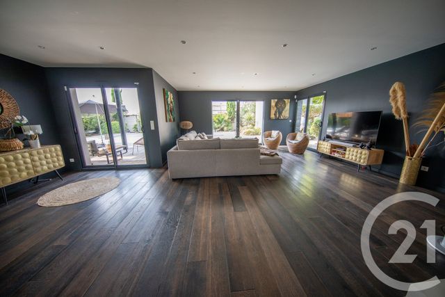 maison à vendre - 7 pièces - 198.44 m2 - ST MEDARD EN JALLES - 33 - AQUITAINE - Century 21 Kadima