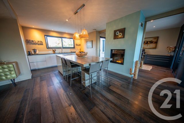 maison à vendre - 7 pièces - 198.44 m2 - ST MEDARD EN JALLES - 33 - AQUITAINE - Century 21 Kadima