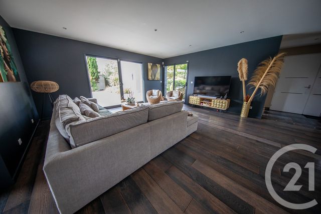 maison à vendre - 7 pièces - 198.44 m2 - ST MEDARD EN JALLES - 33 - AQUITAINE - Century 21 Kadima