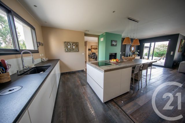 maison à vendre - 7 pièces - 198.44 m2 - ST MEDARD EN JALLES - 33 - AQUITAINE - Century 21 Kadima