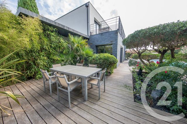 maison à vendre - 7 pièces - 198.44 m2 - ST MEDARD EN JALLES - 33 - AQUITAINE - Century 21 Kadima